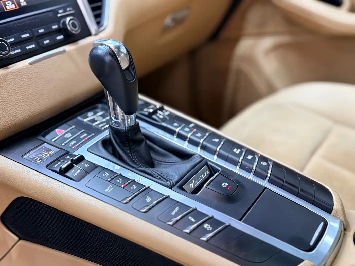 Porsche Macan 2017 Macan 2.0T фото 10