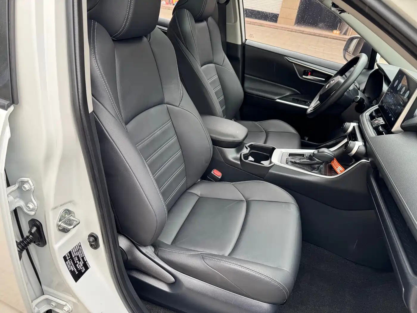 Toyota Wildlander 2020 2.0L CVT 2WD Luxury Edition фото 8