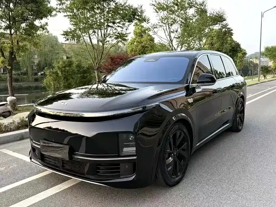 Li Auto Li L8 2023 Pro