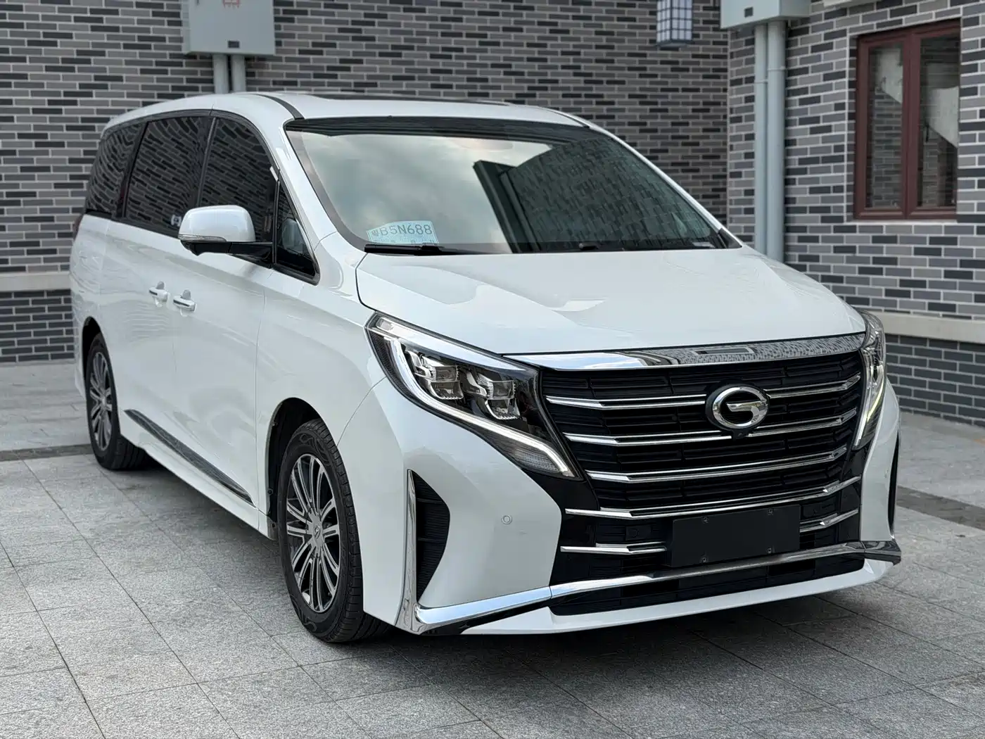 GAC TRUMPCHI M8