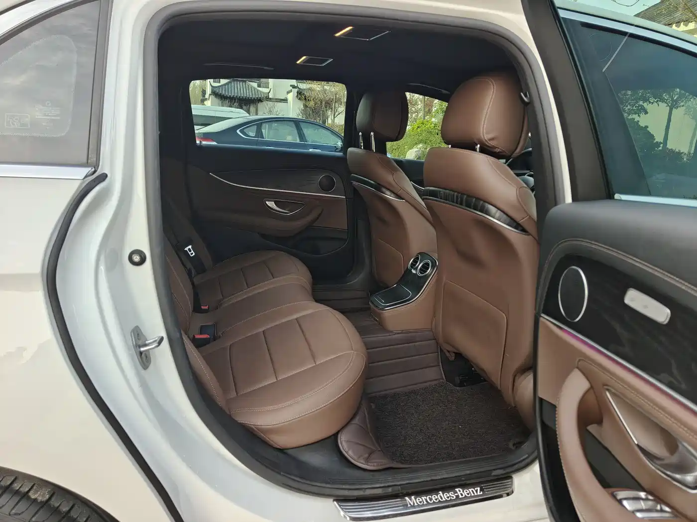 Mercedes-Benz E-Class 2022 Facelift E 300 L Sport Fashion Style фото 12