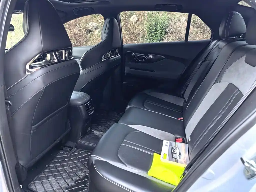 GAC Trumpchi Trumpchi Emkoo 2023 400T Automatic R PRO фото 6