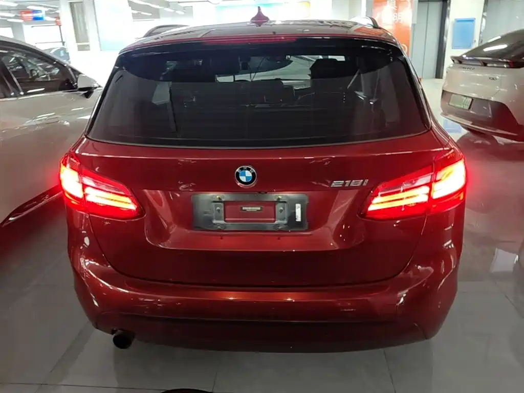 BMW 2 Series Tourer (Import) 2015 218i Sport Design Package фото 6