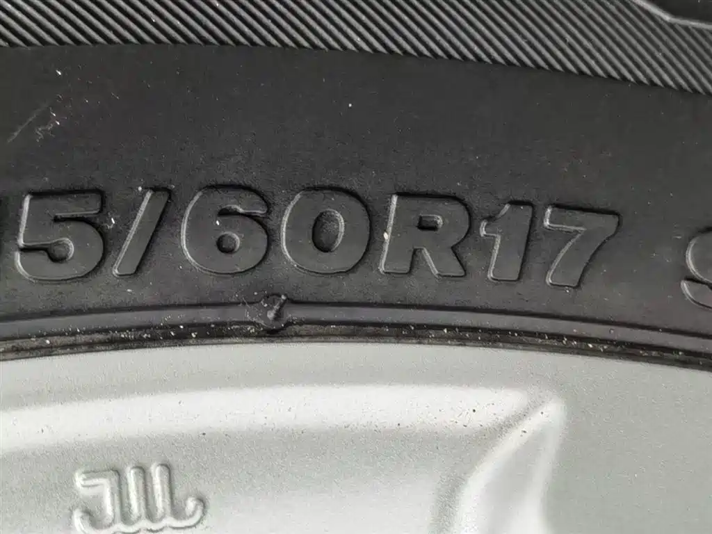 Toyota Frontlander 2022 2.0L CVT Leading Edition фото 24