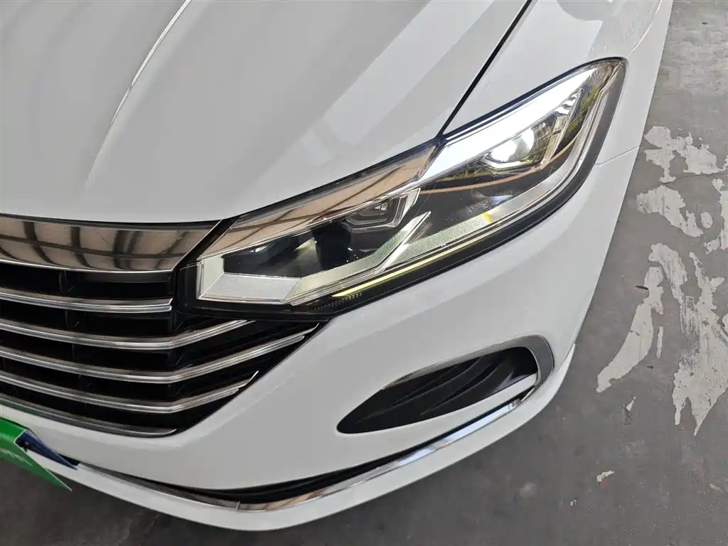 Volkswagen Lavida 2023 1.5L Auto Luxury Edition фото 24