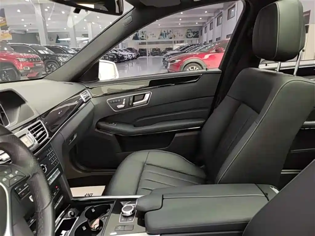 Mercedes-Benz E-Class 2015 Facelift E 200 L Sport фото 21