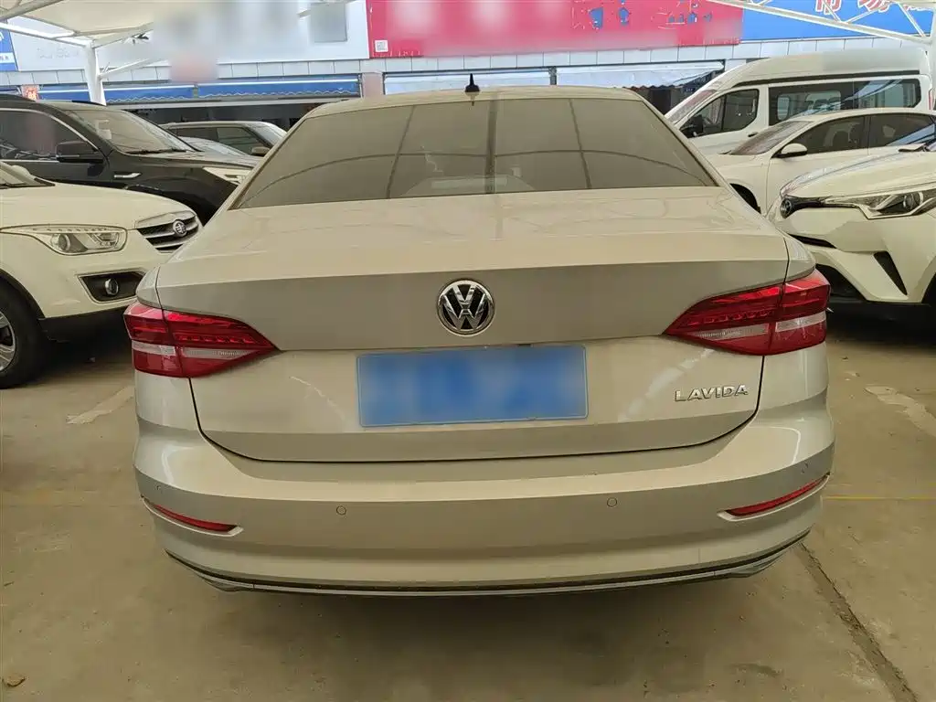 Volkswagen Lavida 2018 1.5L Automatic Comfort Version China V фото 6