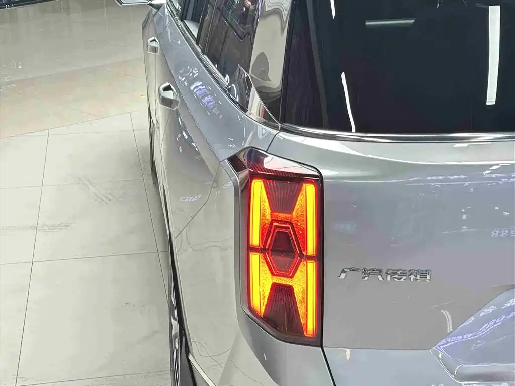 GAC Trumpchi Trumpchi GS8 2022 Navigator Series 2.0TGDI 2WD Luxury Smart Connect Edition (6-seater) фото 32