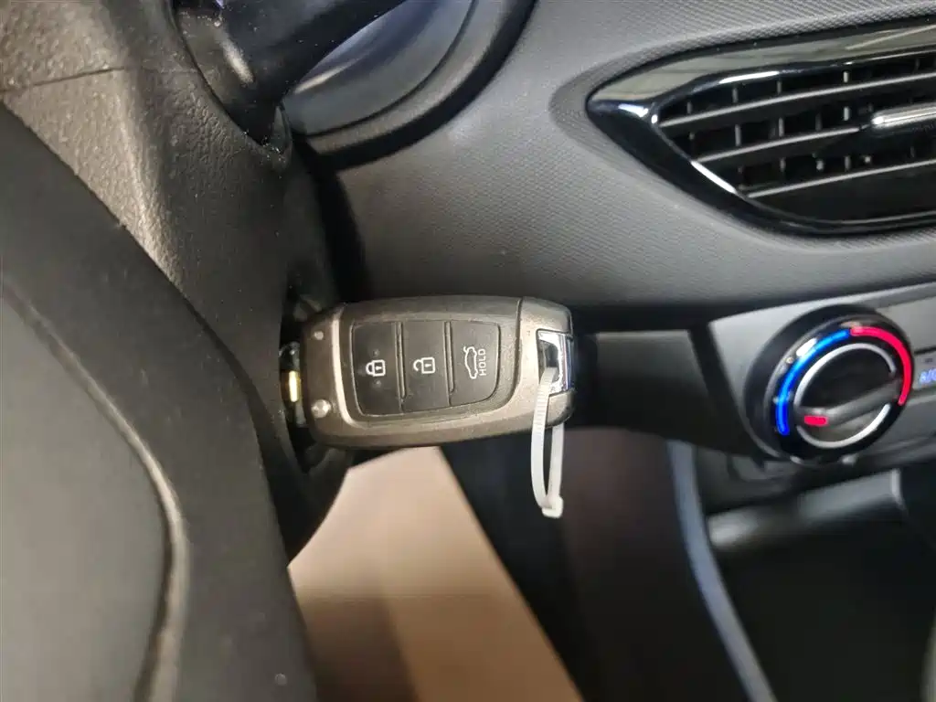 Hyundai Elantra 2018 1.6L Auto Joy GL (China V) фото 9