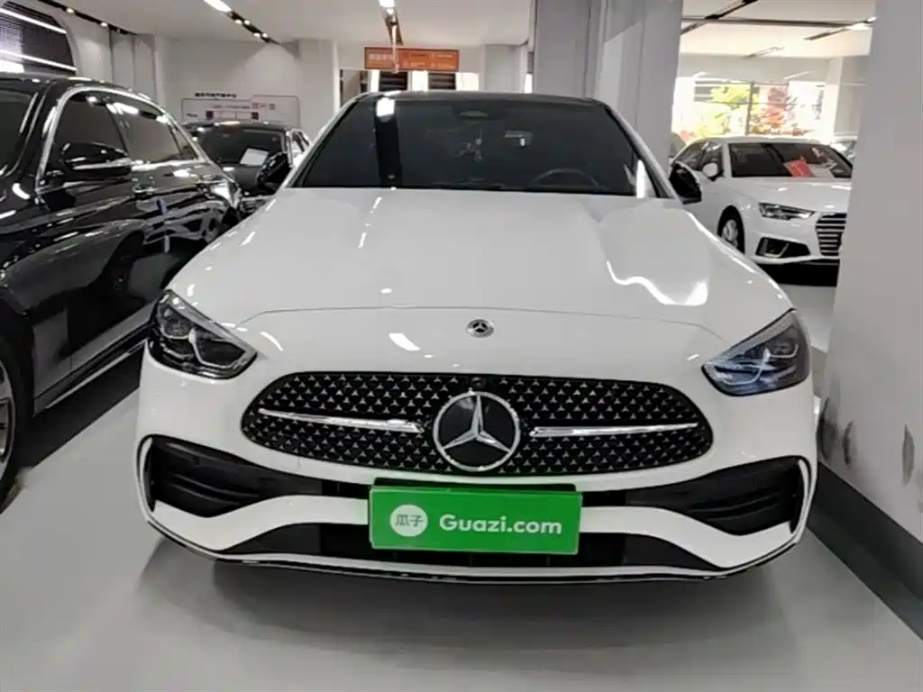 Mercedes-Benz C-Class 2025 Facelift C 260 L Night Sport Edition фото 3