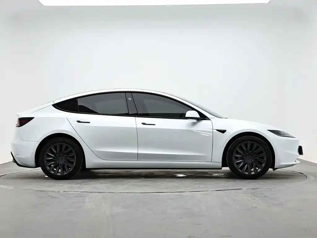 2026 Tesla Model 3