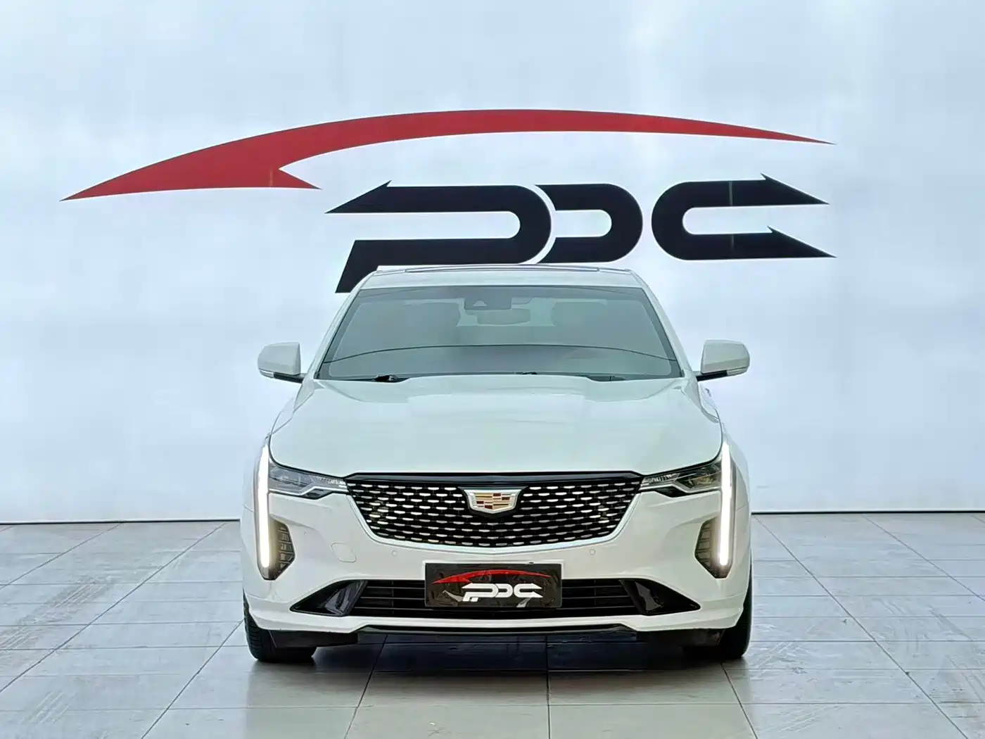 Cadillac CT4 2023 25T Luxury Model фото 2
