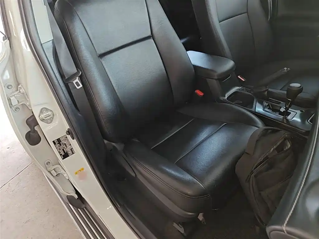 Toyota RAV4 Rongfang 2016 2.0L CVT 2WD Trend (China V) фото 25