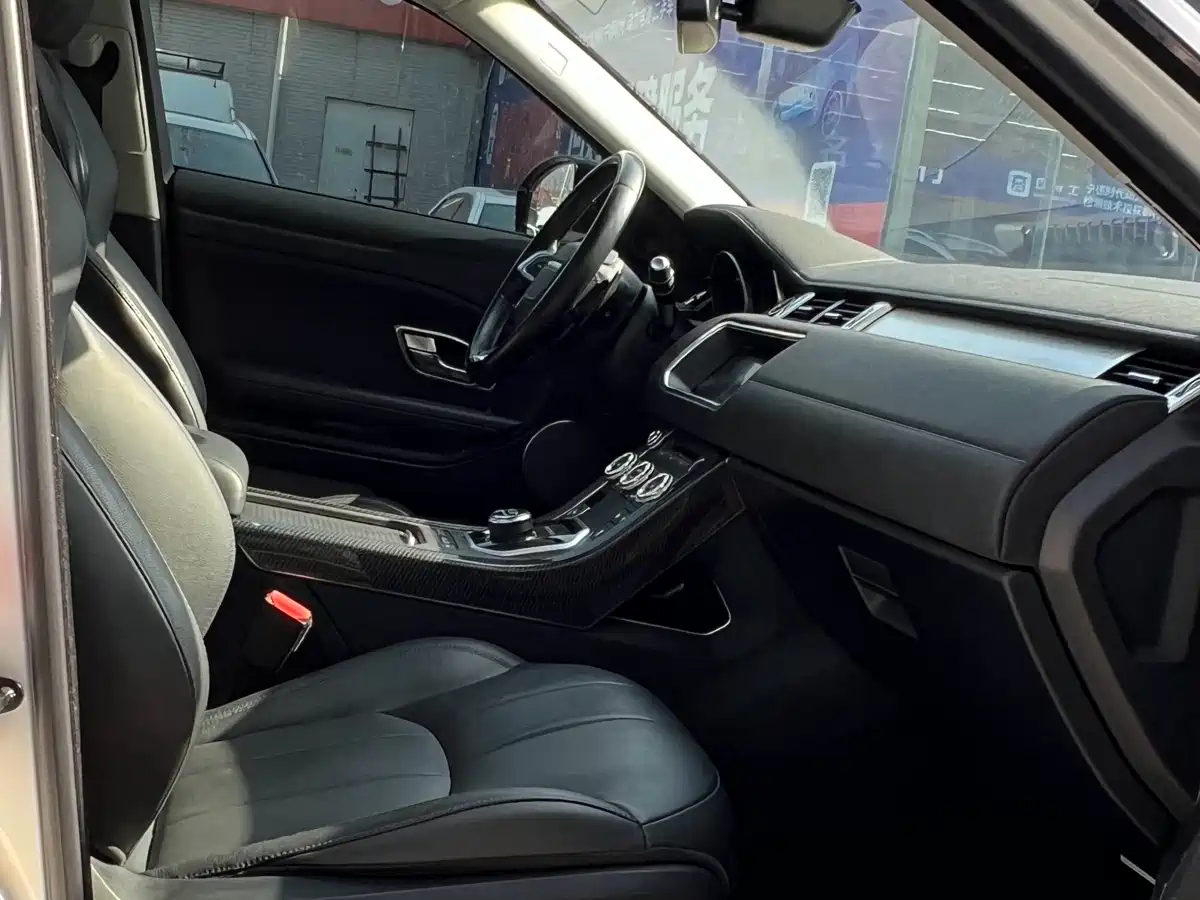 Land Rover Range Rover Evoque 2018 240PS SE Smart Edition фото 17