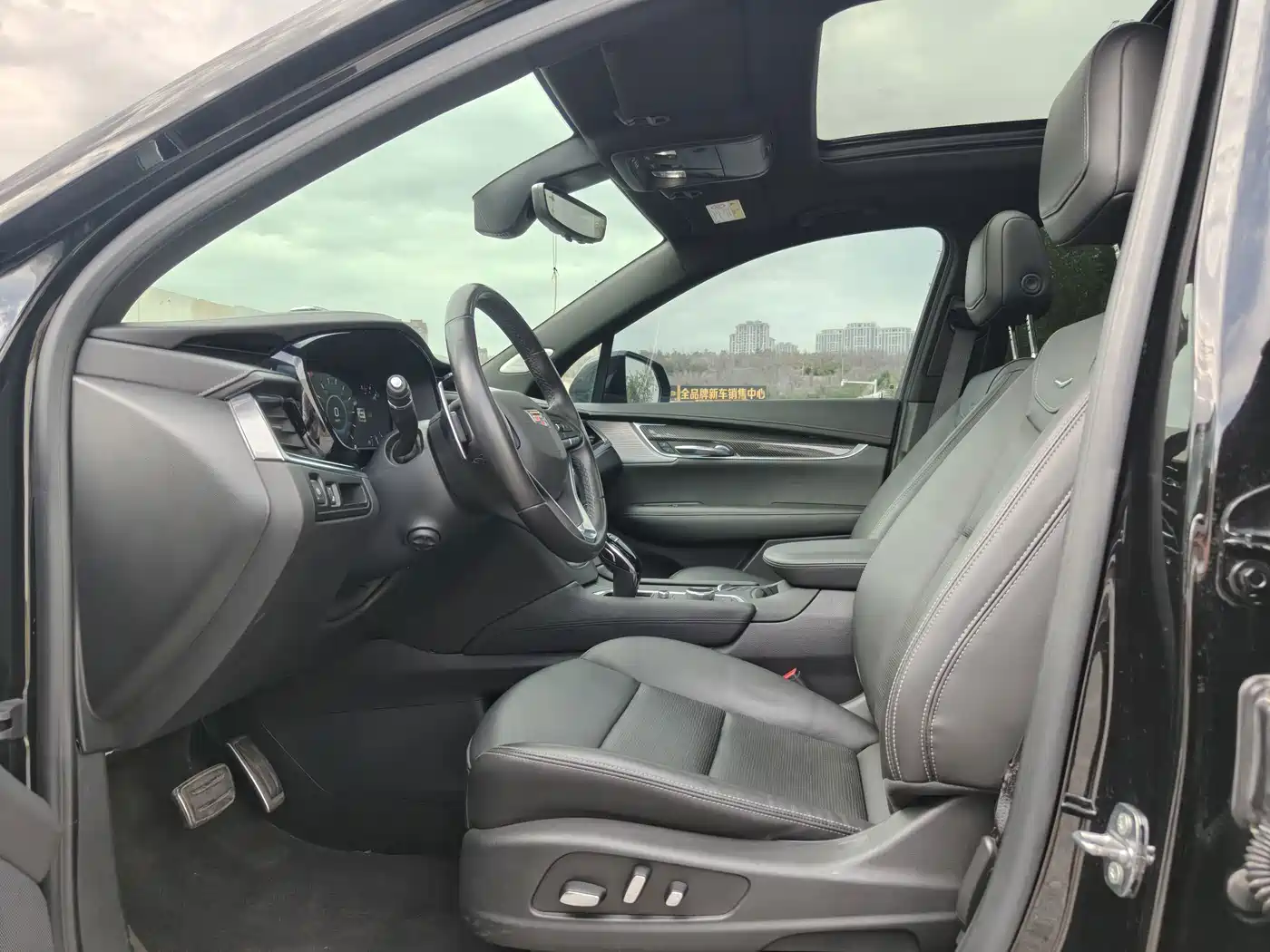 Cadillac XT6 2024 2025 2.0T 6-Seater AWD Executive Black Label Edition