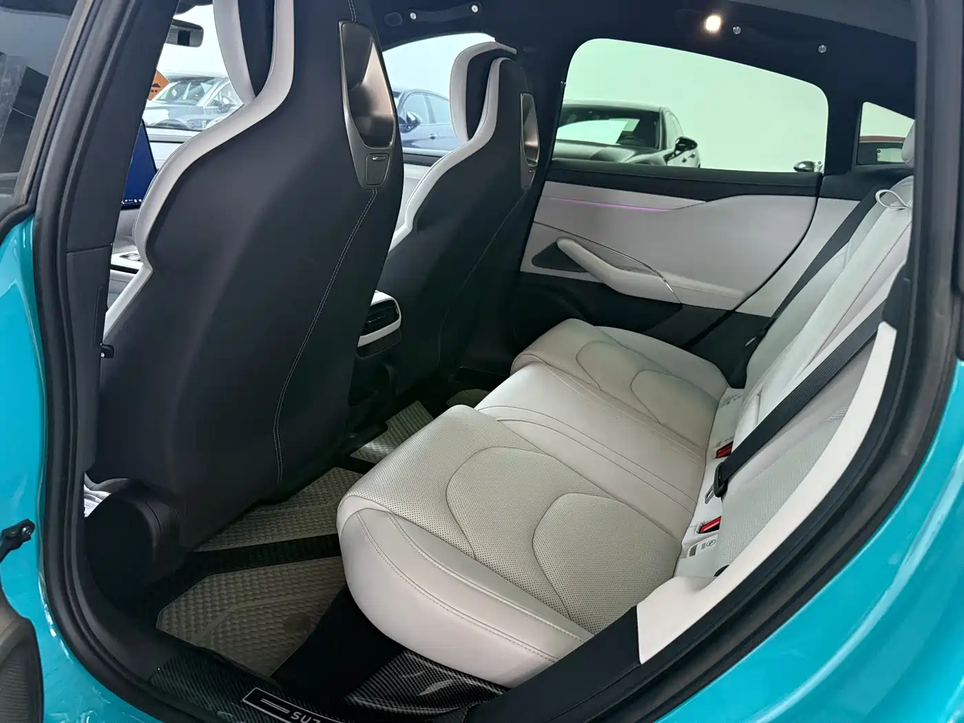 Xiaomi Auto Xiaomi SU7 2024 AWD Extended Range Advanced Smart Driving Max Edition фото 11