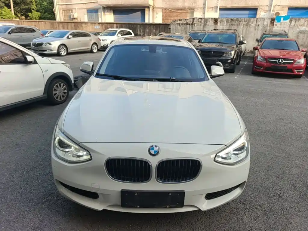 Фото 3 - BMW 1 Series (Import)