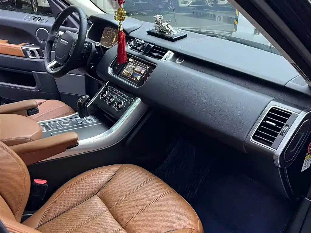 Land Rover Range Rover Sport 2016 Model 3.0 SC V6 HSE DYNAMIC фото 5