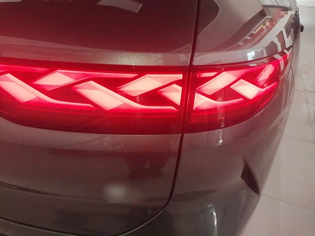 BYD Tang L 2025 DM 175KM Drone Player Edition фото 8