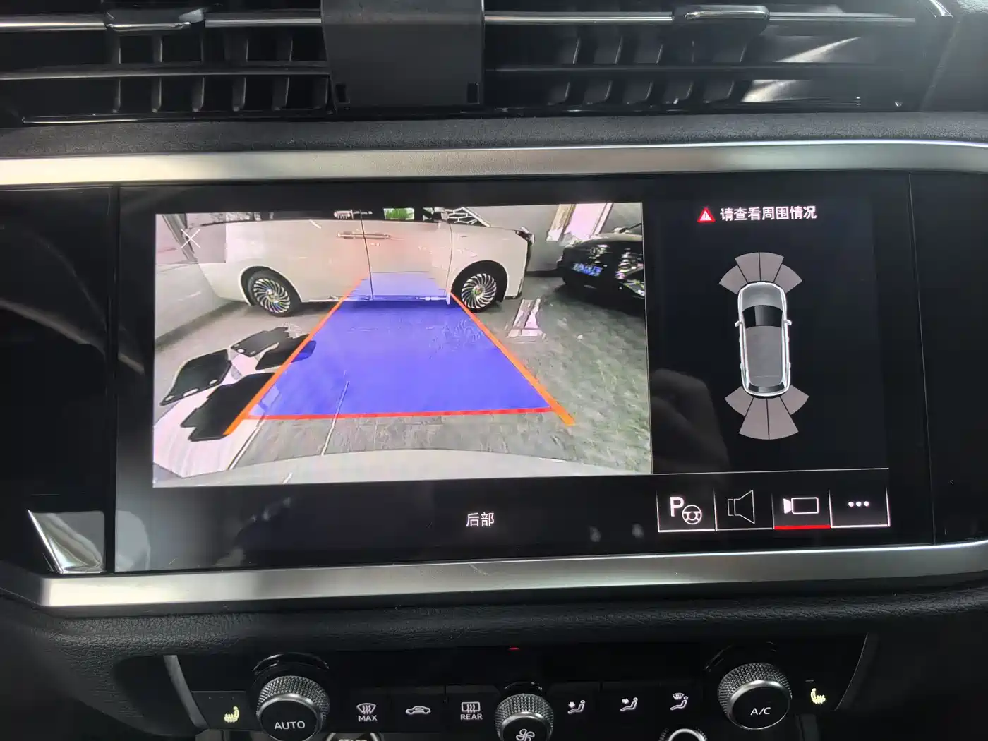 Audi Q3 2022 35 TFSI Fashion Dynamic фото 18