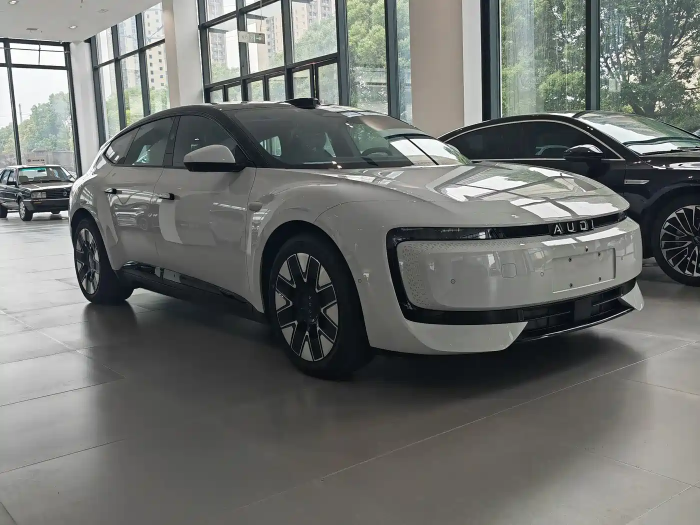 Audi E5 Sportback 2025 Model 220kw 2WD Version фото 3