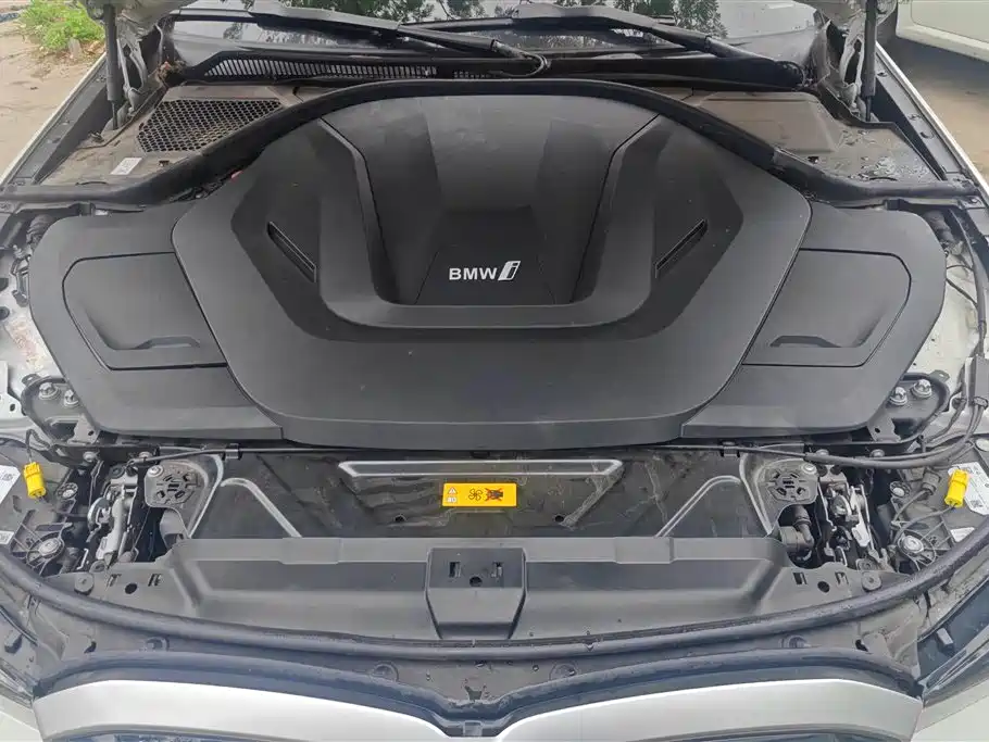 BMW i3 2024 eDrive 35 L фото 10