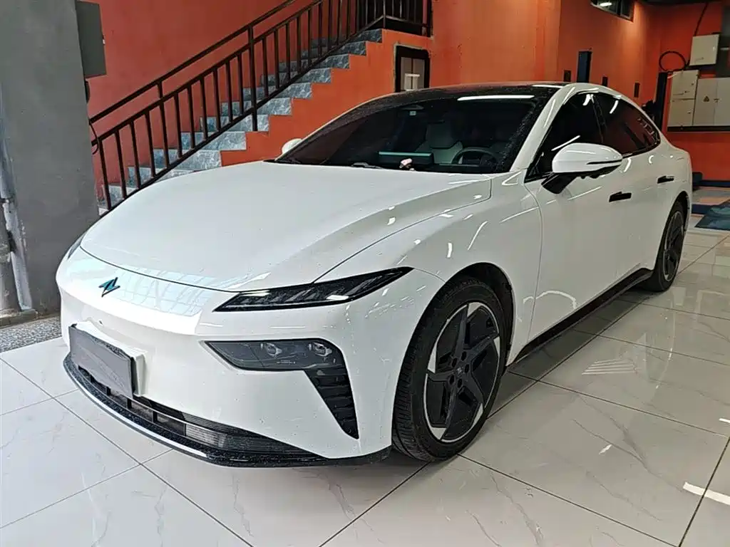 Dongfeng Yipai eπ007 2024 Pure Electric 620 Ruyi Edition