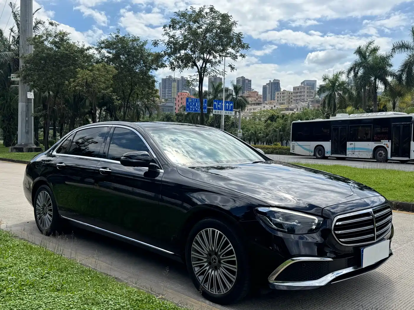  E CLASS