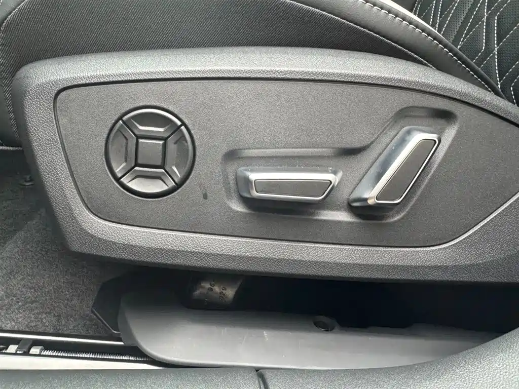 AUDI A5L