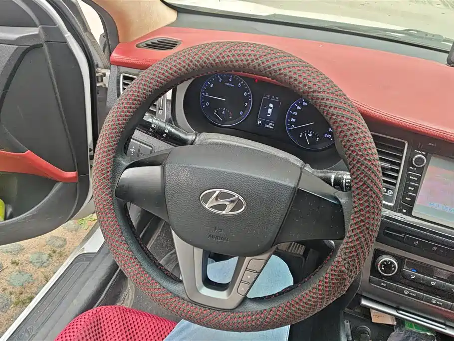 Hyundai Mistra 2014 1.8L Auto Comfort GL фото 15