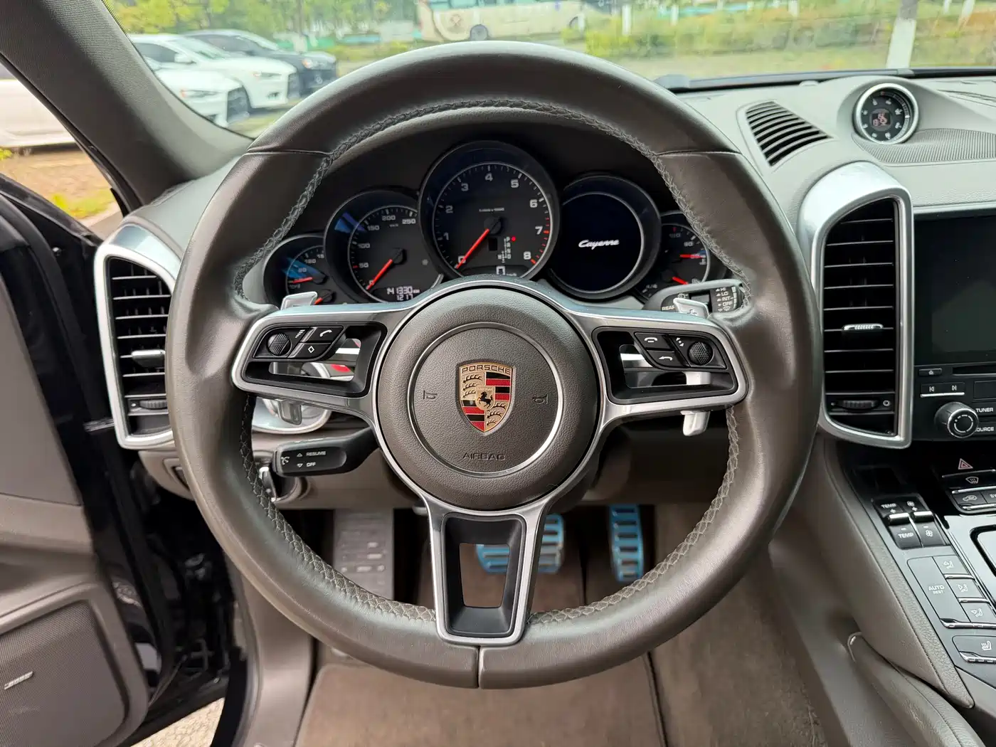 Porsche Cayenne 2016 Cayenne Platinum Edition 3.0T фото 11