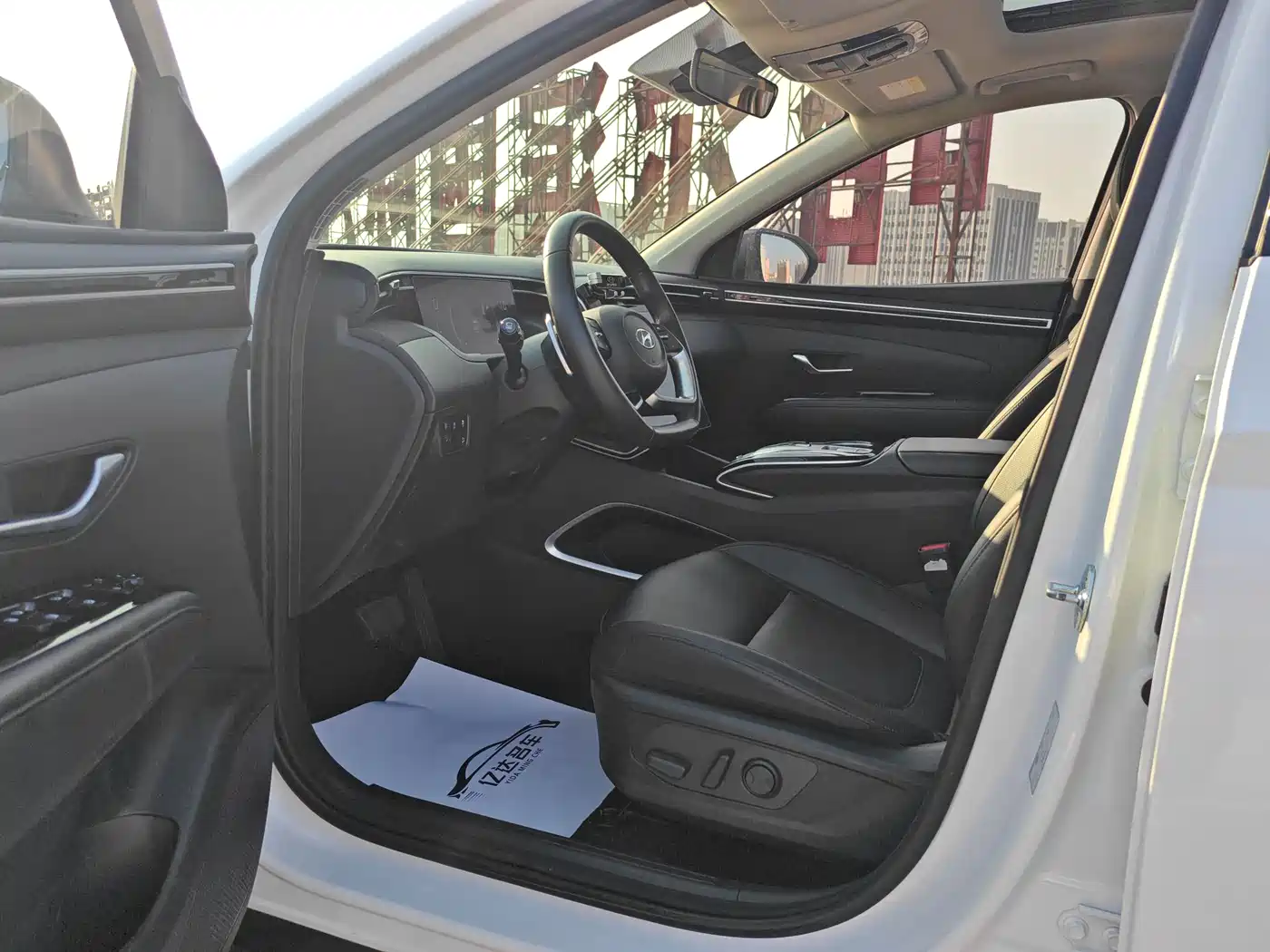 Hyundai Tucson 2021 Tucson L 1.5T DCT LUX Premium фото 9
