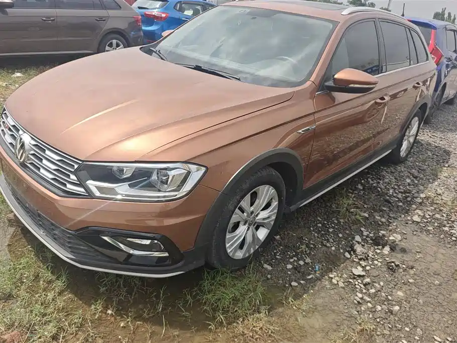 Volkswagen C-TREK 2018 230TSI DSG Comfort