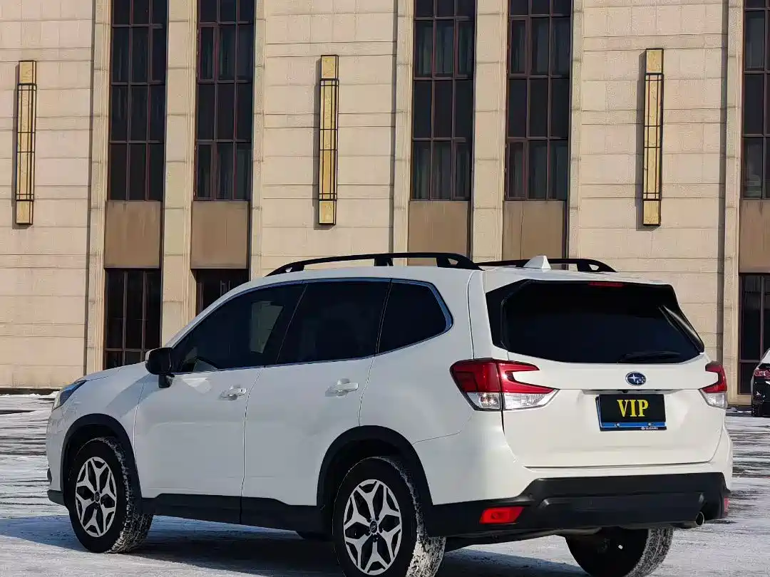 Subaru Forester 2022 2.0i AWD Luxury Edition with EyeSight фото 4