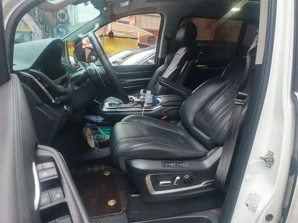 SAIC Maxus Maxus G20 2021 PLUS 2.0T Gasoline Automatic Elegance Edition фото 8