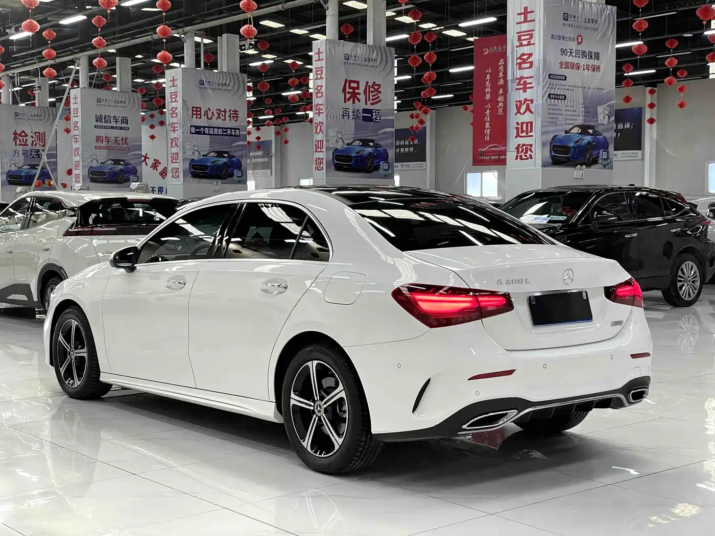 Mercedes-Benz A-Class 2023 A 200 L Fashion фото 4