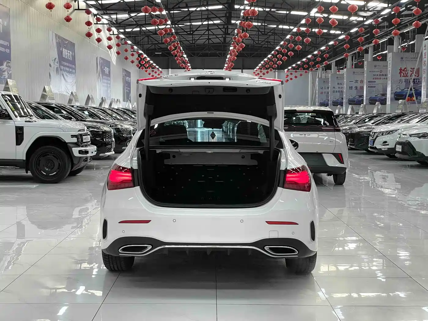 Mercedes-Benz A-Class 2023 A 200 L Fashion фото 17