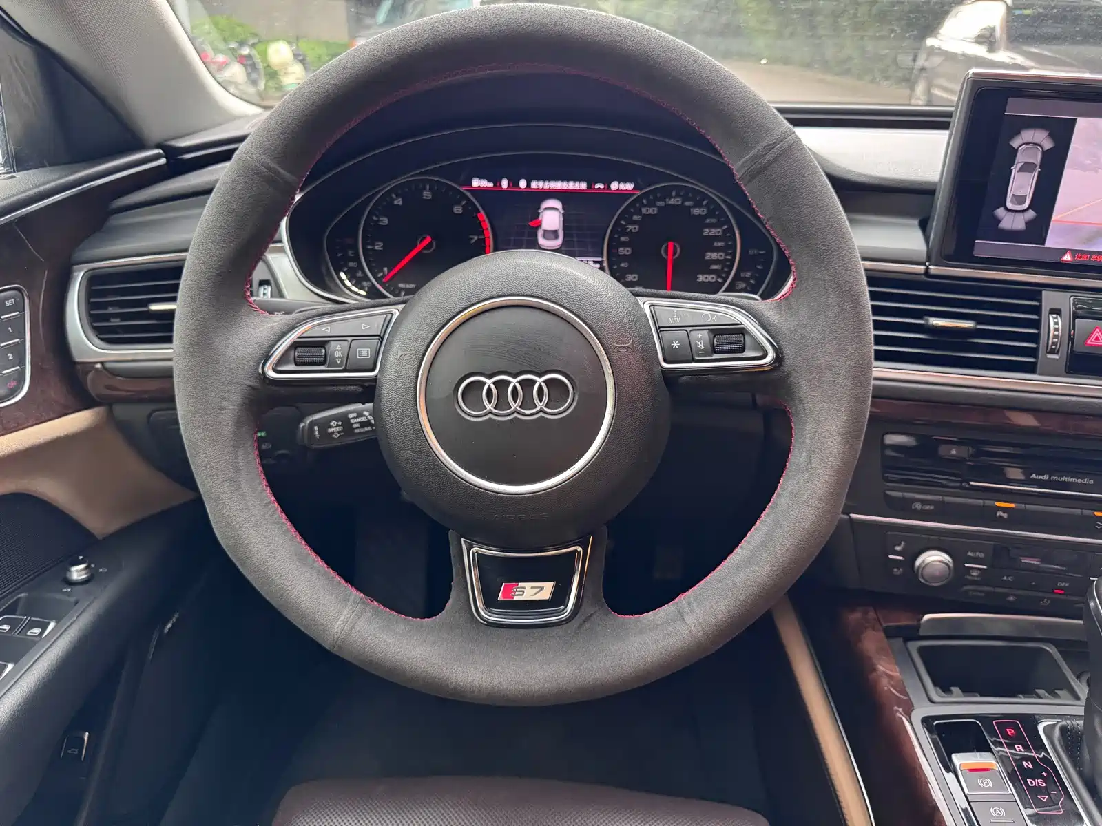 Фото 8 - Audi A7