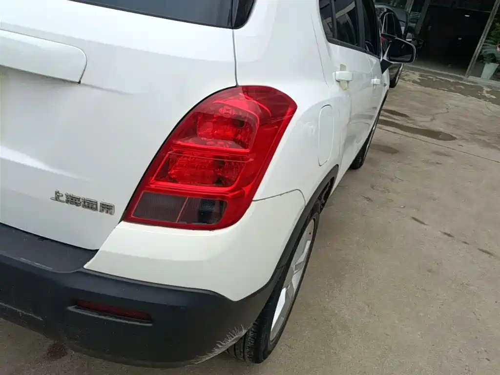 Chevrolet Trax 2014 1.4T Manual 2WD Comfort фото 8