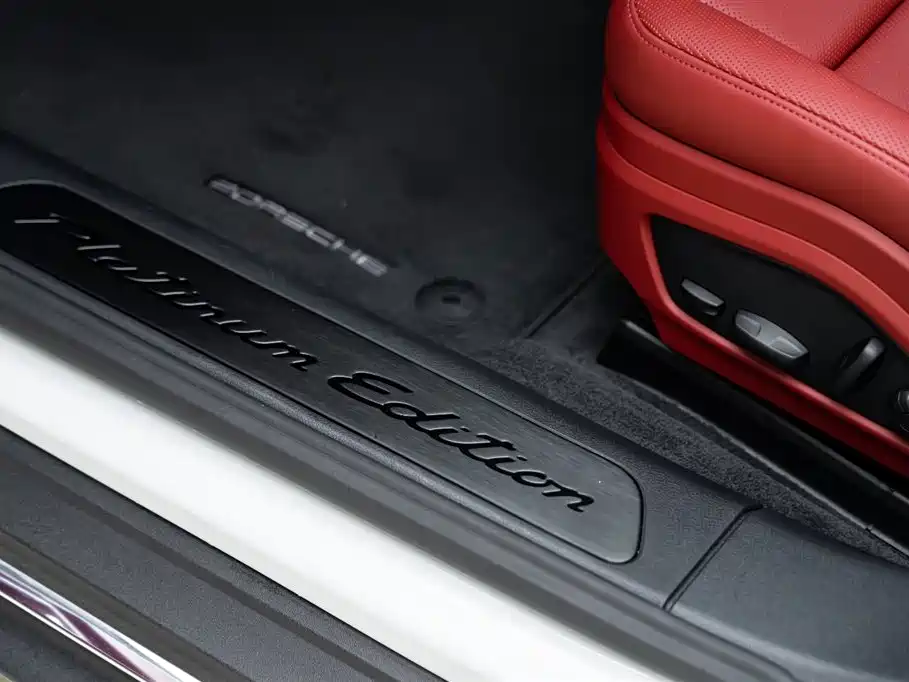 Porsche Panamera New Energy 2022 Panamera 4 E-Hybrid Executive Long Wheelbase Platinum Edition 2.9T фото 20