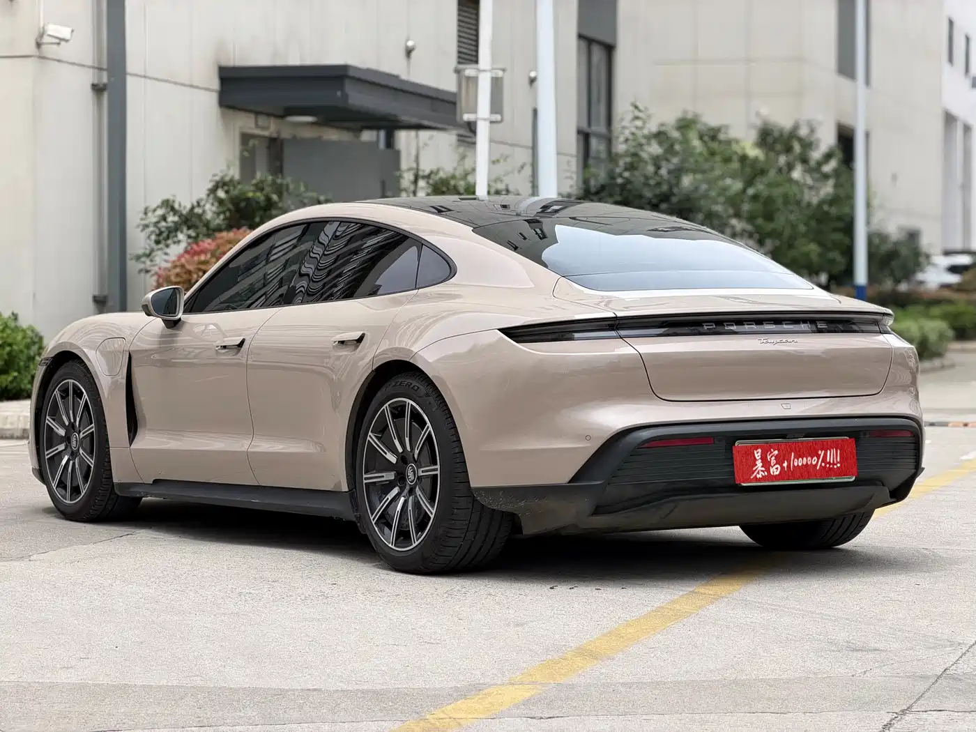 Porsche Taycan 2022 Taycan фото 6