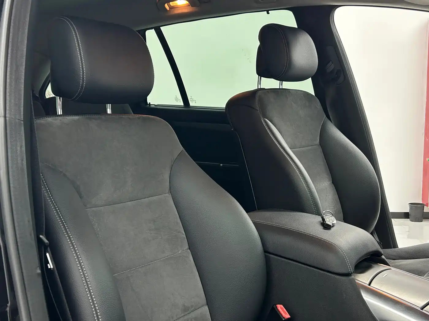 Mercedes-Benz R-Class 2015 R 320 4MATIC Luxury фото 10