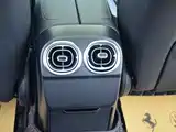 Фото 9 - Mercedes-Benz C-Class