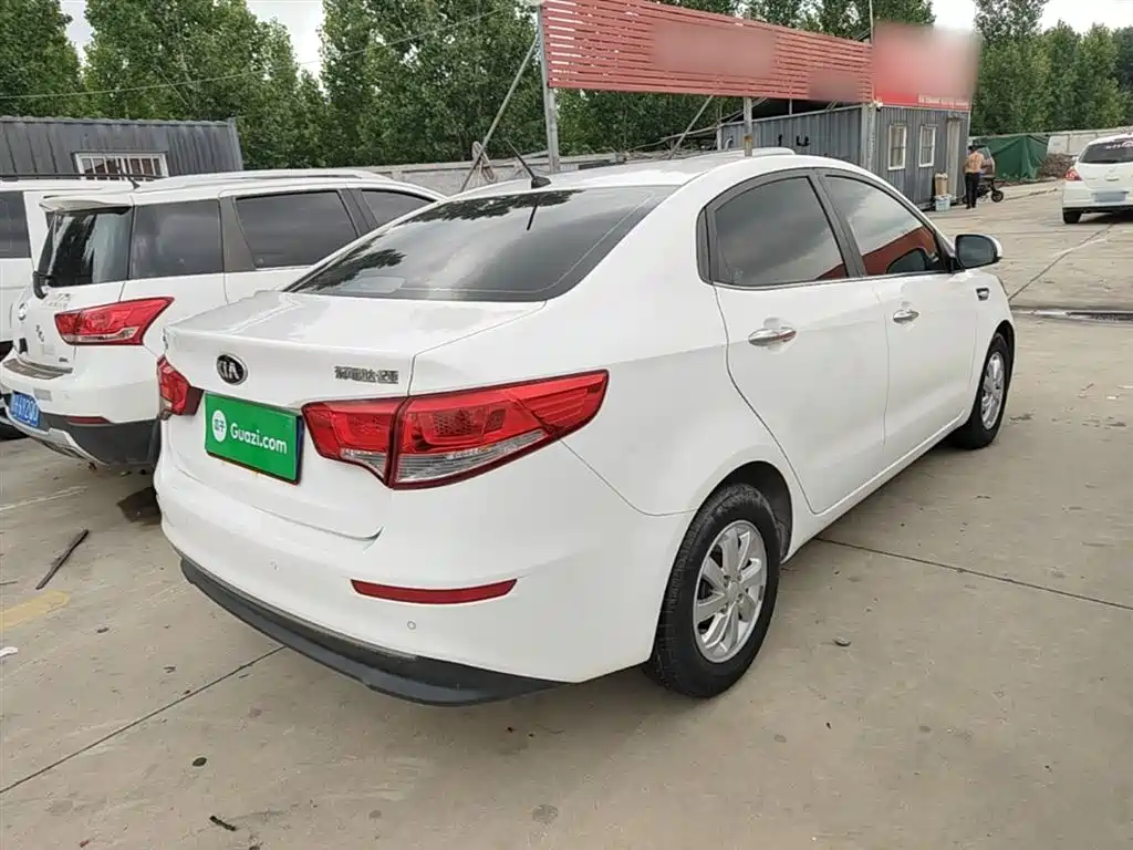 Kia K2 2015 Sedan 1.4L MT GLS фото 5