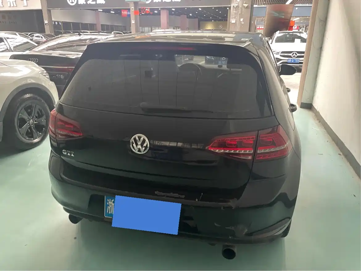 Volkswagen Golf GTI 2016 2.0TSI GTI фото 8
