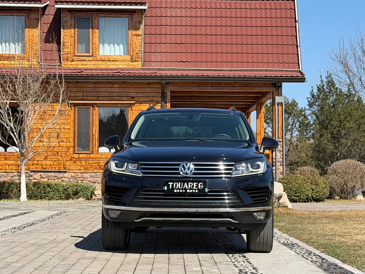 VOLKSWAGEN TOUAREG