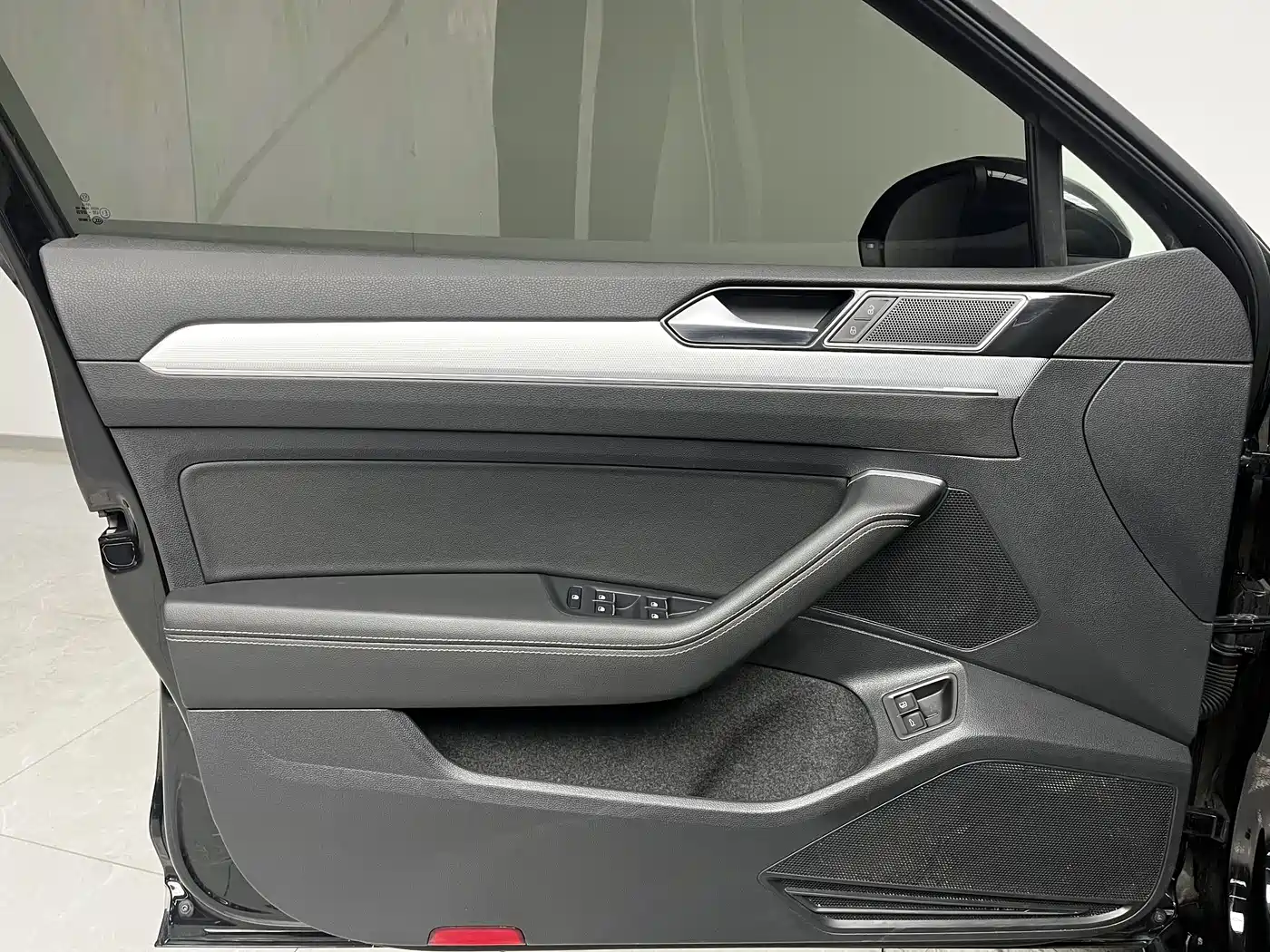 VOLKSWAGEN MAGOTAN GTE PLUG IN HYBRID