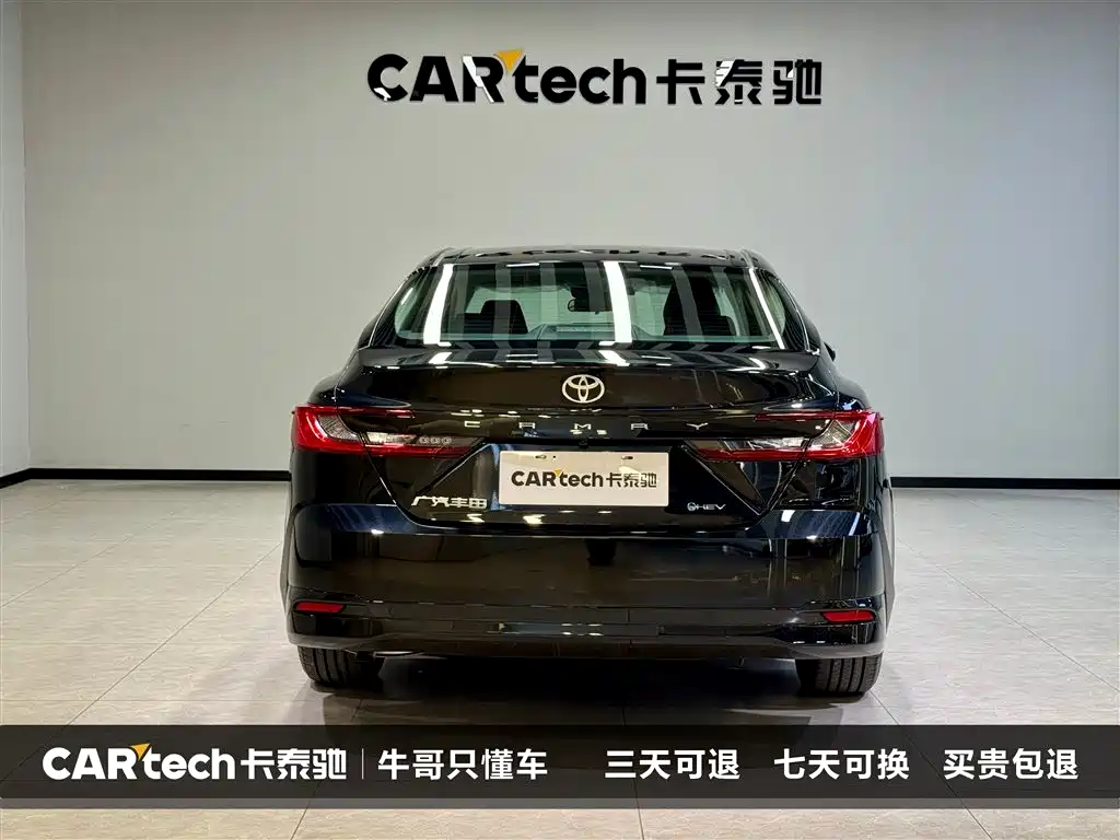 Toyota Camry 2026 Hybrid 2.0HGVP Luxury Edition фото 5