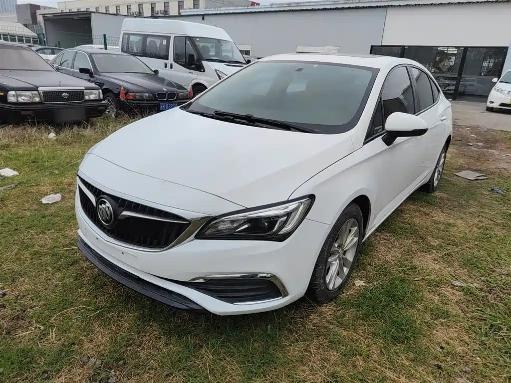 Buick Verano 2019 Sedan 20T Dual Clutch Leading