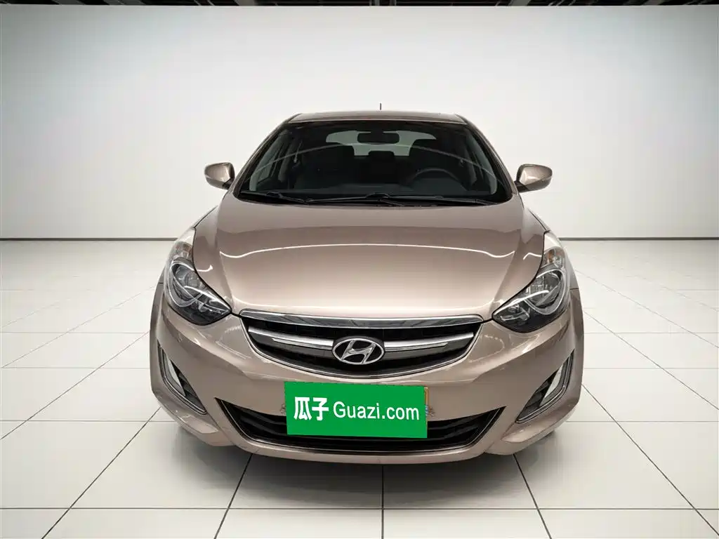 Hyundai Langdong 2012 1.6L Automatic Fashion фото 3